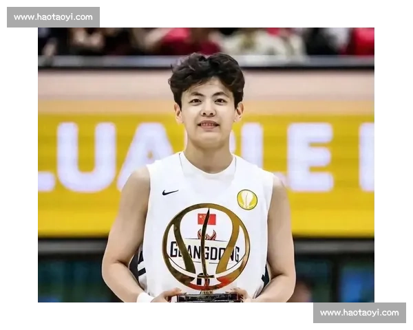 李梦接班人之争白热化!宫鲁鸣钦点杨舒予成新核,9 中 8 轰 17 分剑指亚洲杯 李梦接班人之争白热化!宫鲁鸣钦点杨舒予成新核,9 中 8 轰 17 分剑指亚洲杯