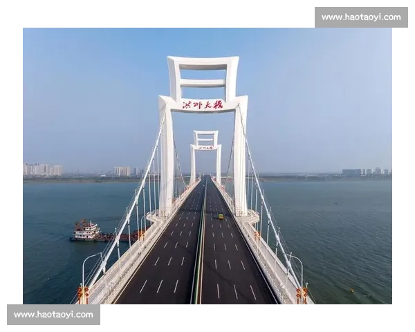 洪州大桥见证万人双向奔赴 南昌夜跑点燃全城热恋